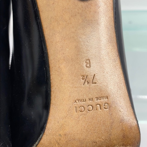 Gucci Sz 7.5B Black Leather Pumps - Picture 13 of 14